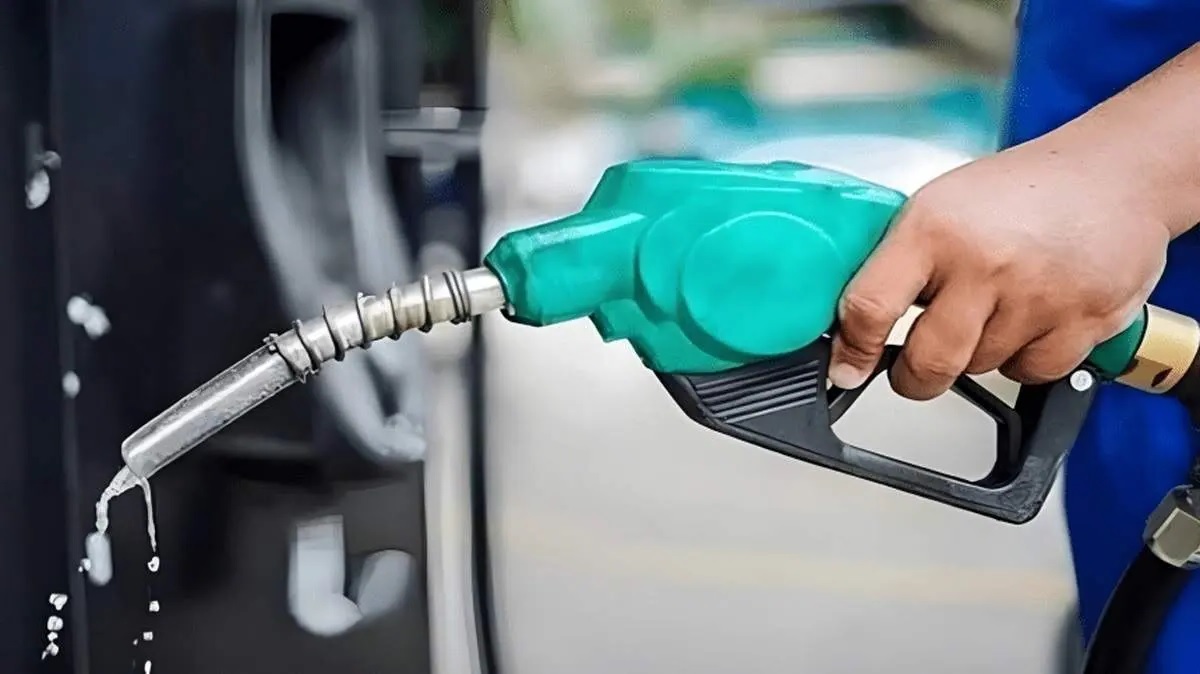 بنزین رکورد زد؛ ۲۱ میلیارد دلار یارانه در یک سال!